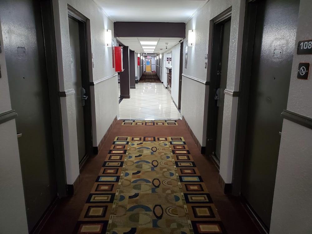 Royal Inn Hotel อินเดียนาโพลิส ภายนอก รูปภาพ